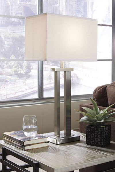 Picture of Metal Table Lamp (2/CN)/Aniela