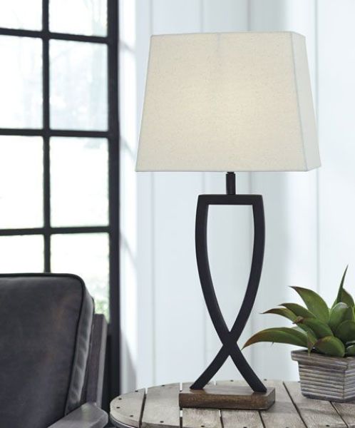 Picture of Metal Table Lamp (2/CN)/Makara