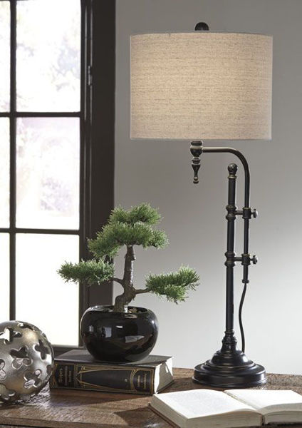 Picture of Metal Table Lamp (1/CN)