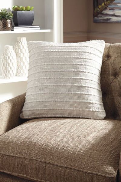 Picture of Pillow/Theban/Cream