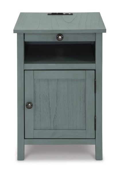 Picture of TREYTOWN CHAIR SIDE END TABLE