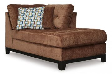 Picture of LAYALBROOK RIGHT-ARM FACING CORNER CHAISE