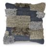 Picture of Gibbend Pillow