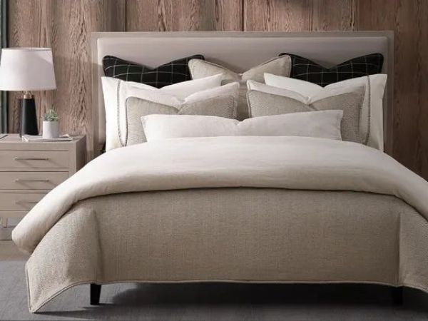 Picture of ASHLEY LUXE 3-PIECE KING COMFORTER SET WITH SHAMS